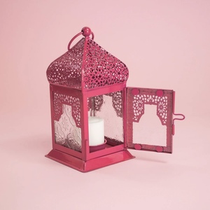 Lanternes marocaines modernes et colorées en métal et verre, faites à la main pour Noël 2026, pour la décoration intérieure, à suspendre et à poser sur table - Product Image 4