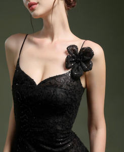 Vestido Midi negro con malla de encaje y adornos de lentejuelas Elegante y brillante hecho en Vietnam - Product Image 3