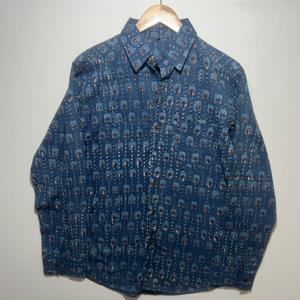 Chemise décontractée en coton imprimé à la main pour homme, élégante et charmante |   Collection de chemises à manches longues 100% coton à motifs floraux - Product Image 1