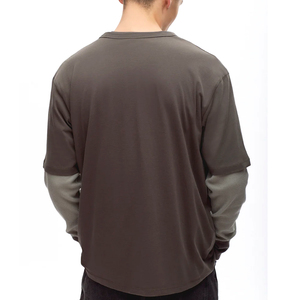 เสื้อยืดโอเวอร์ไซส์สไตล์สตรีทแวร์ แขนสองชั้น ล้างสีแบบแอซิดวอช รุ่นใหม่ปี 2026 ผ้าถักเนื้อผ้าฝ้าย ล้างสีแบบแอซิดวอช สำหรับผู้ชาย - Product Image 4