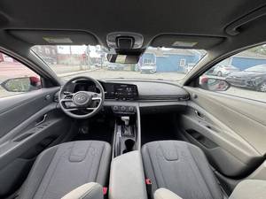 Hyundai Elantra SE 2023 usado en venta a bajo precio - Product Image 3