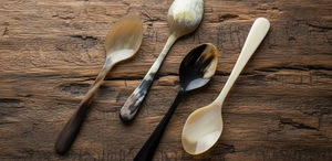 ชุดช้อนสลัดแบบใช้แล้วทิ้งหรูหรา รุ่นคลาสสิก ล้างในเครื่องล้างจานได้ พร้อมด้ามจับแบบกระจก สำหรับงานเลี้ยง ราคาขายส่ง รูปทรงพระจันทร์เสี้ยว - Product Image 3