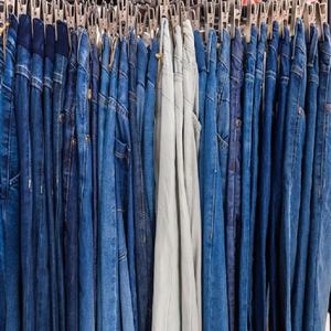 Pantalons en jean décontractés pour hommes avec étiquettes de marque excédentaires, lot de vêtements en gros provenant du Bangladesh - Product Image 4