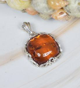 Colgante de forma cuadrada de ámbar Báltico natural de Plata de Ley 925 - Product Image 2