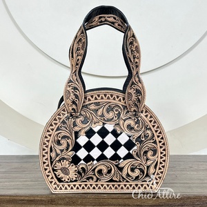 กระเป๋าใส่อาหาร2025หนังวัวสไตล์ตะวันตกกระเป๋าลายดอกไม้พร้อมกระเป๋าสะพายไหล่ดีไซน์เนอร์ลายตารางหมากรุกสไตล์แฟชั่นอินเทรนด์ - Product Image 1