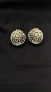 Pendientes de diamantes de moissanita de Plata de Ley 925 de calidad superior para momentos románticos y memorables de la India - Product Image 2