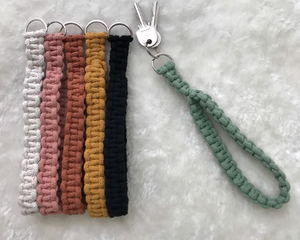 Porte-clés court/macramé en coton recyclé doux/plus de couleurs disponibles - Product Image 1