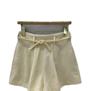 Nuevos pantalones cortos de lino de cintura alta con diseño de cinturón tejido simple de moda - Product Image 5