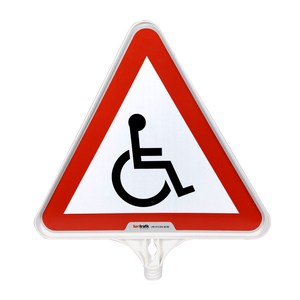 Señal de Tráfico Reflectante Triangular Negra de 75x8 cm, Señal de Advertencia de Piso Mojado, Estacionamiento para Discapacitados y Señalización Vial - Product Image 4