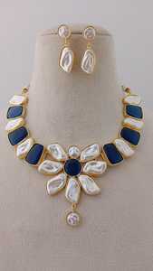 Conjunto de collar de flor azul con florecimiento de una gran piedra de agua ovalada Material hecho de latón Producto a granel Diseño único - Product Image 3