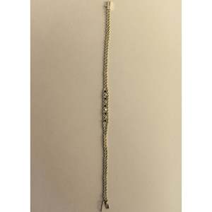 Vintage Thin Rope Twist Bracelet with Diamond As Main Stone - Product Image 3