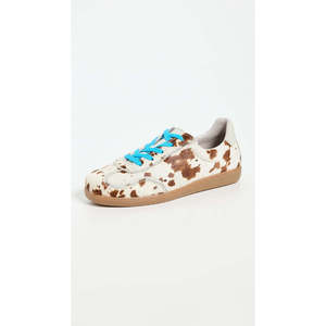 Chaussures en toile tendance CW V1 pour femmes, collection The Stallion Animal - Product Image 1