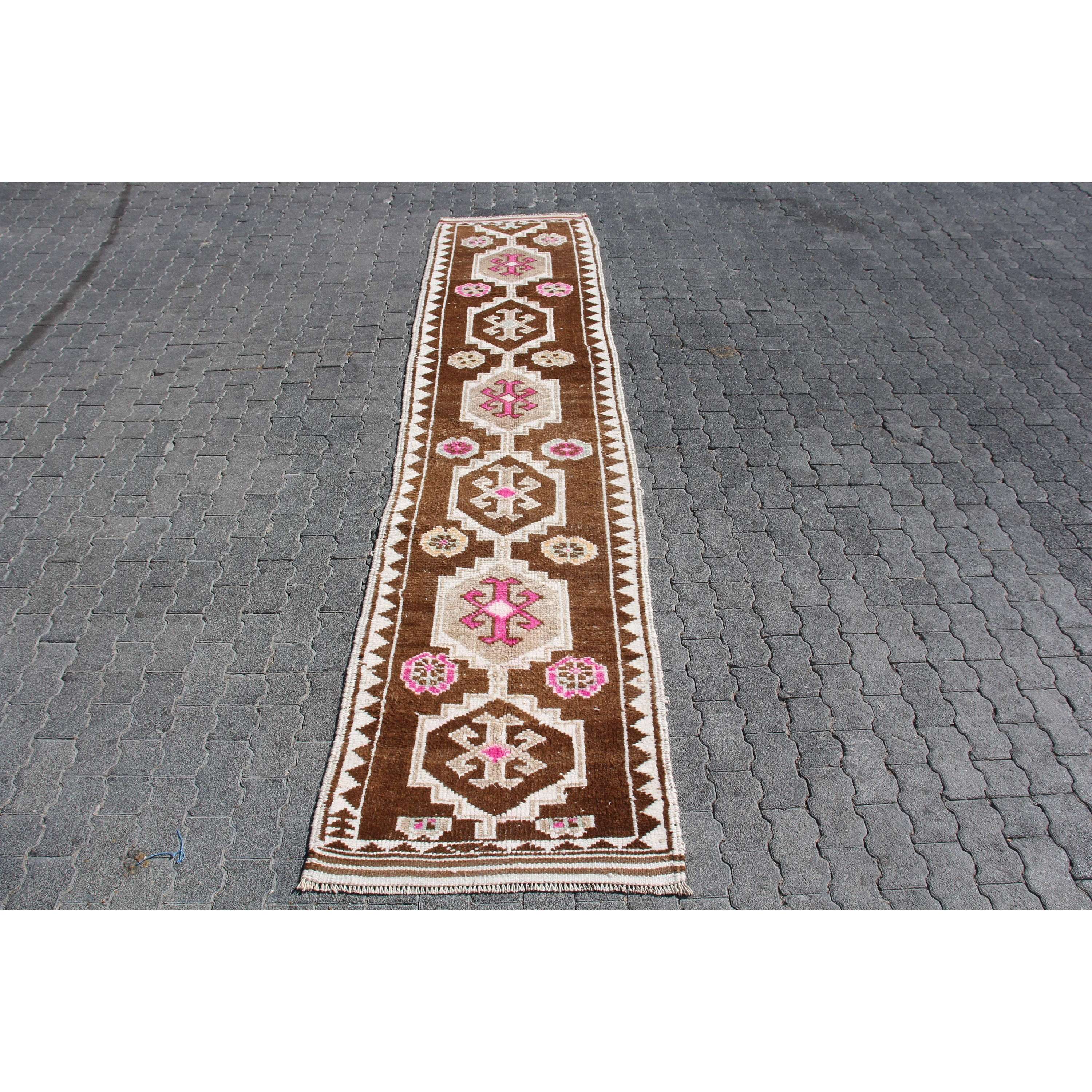 สีน้ำตาล