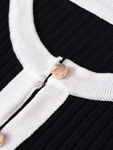 Pull en maille à col rond à manches longues pour femme, tendance vintage automne 2025, polyvalent, imprimé plissé, patchwork, respirant à l'avant - Product Image 2