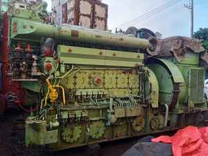 Motor Diésel Yanmar Modelo M220L, Potencia Nominal de 1000 CV, Origen Japón - Product Image 2