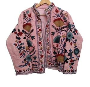 Chaqueta de algodón Suzani hecha a mano India Chaqueta corta bordada a mano Abrigo unisex Chaqueta corta Suzani hecha a mano - Product Image 3