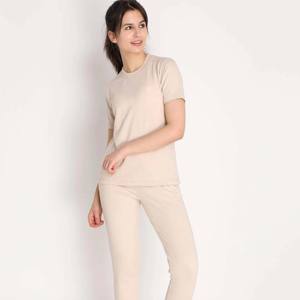 "Conjunto de mujer cómodo y elegante: perfecto para días casuales y declaraciones de moda sin esfuerzo" - Product Image 3