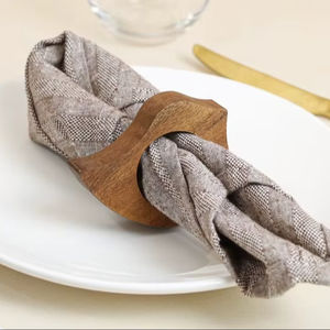 Anillo de Servilleta de Bambú Hecho a Mano para Bodas y Fiestas de Cumpleaños, Diseño Clásico Ecológico - Product Image 1