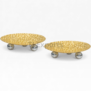 Plateaux de service rectangulaires en acier inoxydable de qualité supérieure avec poignées dorées et support pour un présentoir de chocolat de luxe - Product Image 6