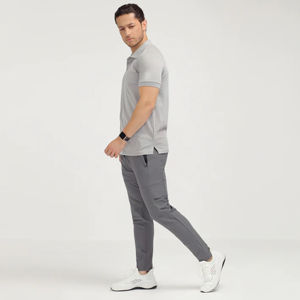 Patrón sólido para hombre tejido de longitud corta para Polos con técnicas bordadas y patrón sólido que absorbe la humedad - Product Image 3