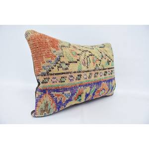 Coussin décoratif multicolore bohème en laine Kantha 16x24, imprimé floral vintage brodé, patchwork tissé, 18x18 pouces - Product Image 3