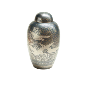 Elegante Metal Decoración del hogar Pata antigua Impreso Metal Pet Urns Fabricante Nuevo diseño Hecho a mano Aluminio Metal Pet Urns - Product Image 2