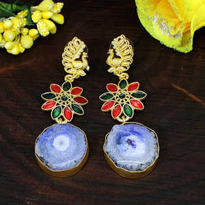 Vente en gros de boucles d'oreilles chandelier à quartz solaire bleu - Product Image 3