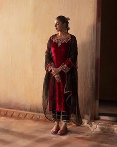 Top de terciopelo pesado con trabajo pesado bordado pesado Dupatta Set Salwar Kameez Set Kurti Pant con trabajo de encaje elegante Dupatta - Product Image 4