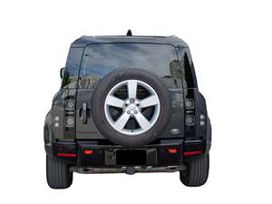 SUV Todoterreno de Lujo Usado 2024, Estilo Defender, Alto Rendimiento, en Buenas Condiciones, con Pago por Accidentes - Product Image 3