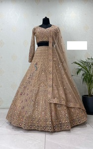 Georgette brodée lourde classique Lehenga Choli pour femme pour les mariages Occasions traditionnelles Grandes soirées - Product Image 6