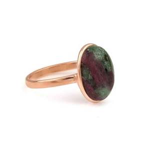 Anillo de Plata Chapado en Oro Rosa con Bisel y Gema Ovalada de Zoisita Rubí Natural de 10x14mm, Estilo Vintage para Mujer, Ideal para Bodas - Product Image 2