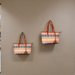 Lightweight Durable Handmade Cotton <b>Canvas</b> <b>Tote</b> Bag Solid Zipper Closure Reusable Shoulder Shopping Bag Custom Beach Travel Bags - Product Image 4