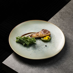 YAYU Nouvelle <span class=keywords><strong>Assiette</strong></span> de Service Vintage Japonaise en Porcelaine Vert Céramique Changeante au Four, Vaisselle d'Entrée <span class=keywords><strong>pour</strong></span> Hôtel, <span class=keywords><strong>Assiette</strong></span> de Dîner en Céramique <span class=keywords><strong>pour</strong></span> <span class=keywords><strong>Restaurant</strong></span> - Product Image 1