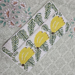 Fabriqué à la main femmes écologique Style bohème blanc Messenger sac à main fleur jaune perlé vert feuille tropicale broderie voyage - Product Image 1