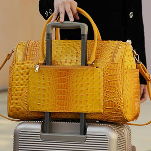 Bolso Unisex personalizable de gran capacidad con cierre de cremallera de moda de PVC genuino de alta calidad - Product Image 3