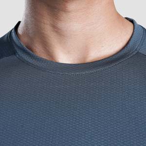 เสื้อยืด Legacy Tee-100% โพลีเอสเตอร์เจอร์ซีย์ 240 กรัม ทรงหลวม พิมพ์ลายโลโก้ 3 มิติ มีสีเทาให้เลือก - Product Image 5
