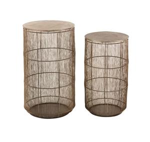 Table d'appoint ronde en aluminium avec finition polie argentée et surface résistante aux intempéries idéale pour les espaces de détente au bord de la piscine ou dans le jardin - Product Image 2