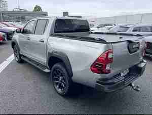 2023 H i Lu x GD 6 RB 4x4 SUV 8L Gasolina Combustible Asientos de cuero Dirección derecha izquierda con Excelente Estado - Product Image 5