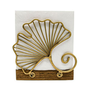 Porte-serviettes au design élégant Porte-serviettes en métal doré de qualité supérieure avec base en bois Porte-serviettes en tissu Accessoires pour serviettes d'hôtel - Product Image 2