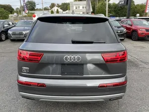 2019 Q7 Audi 45 Premium PLUS - Product Image 6