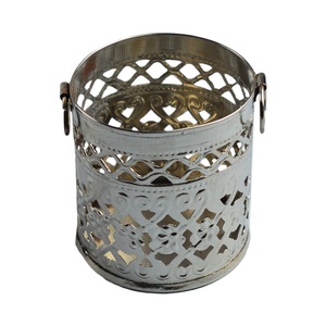 Bougeoir à fleurs en laiton et support de bâton de bougie avec finition argentée pour la décoration Festive de mariage de fête à la maison - Product Image 2