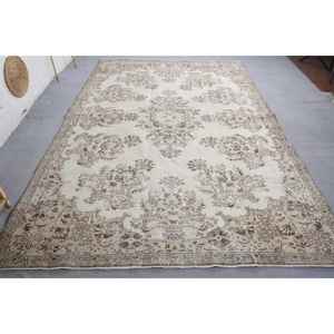 พรมตุรกีโบราณสีเบจสีน้ำตาลลายดอกไม้สีเบจคลาสสิกผ้าวูลขนาด6.8x10.2ฟุตห้องโถงสี่เหลี่ยมผืนผ้าสำหรับใช้ข้างเตียง - Product Image 1