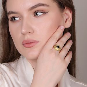 Bague ajustable en onyx noir tendance, fabriquée à la main |   Bijoux en laiton plaqué or 18 carats |   Cadeau pour mariage et fête, usage quotidien, Inde - Product Image 6