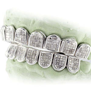 Top Qualité Grillz D VVS1 Moissanite Princesse Diamant 925 Sterling Silver 18k Or Blanc Hip Hop Glacé Dents Grillz pour Hommes - Product Image 4