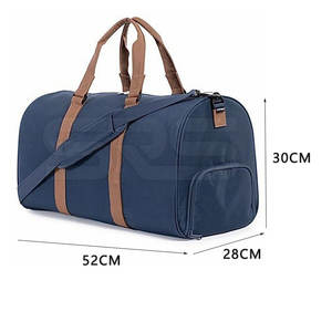 Bolsa de lona deportiva de gran capacidad con diseño personalizable, resistente al agua, ideal para viajes de fin de semana - Product Image 4