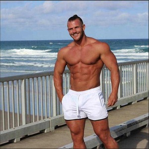 2025 été nouveaux hommes Shorts de sport respirant séchage rapide pantalons de plage Shorts de sport hommes - Product Image 6