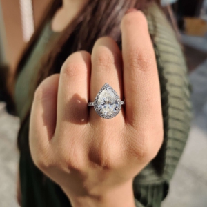 Anillos de plata esterlina 925 para mujer de joyería fina personalizada con diamante de moissanita corte pera Vvs1 - Product Image 1