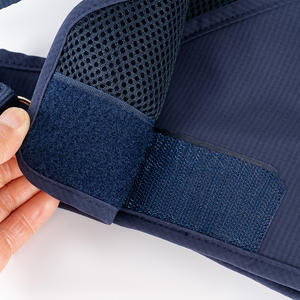 İlkbahar ve Sonbahar Aylarında Açık Hava Gezileri İçin Uygun Ayarlanabilir Evcil Hayvan Göğüs ve Sırt Taşıyıcısı. - Product Image 4