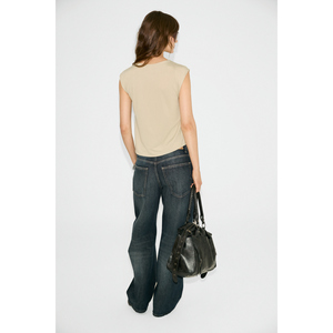 ETHIQUET JASMINIUM Blusa de mujer con cuello redondo y sin mangas con detalle de fruncido en la parte delantera - Product Image 6