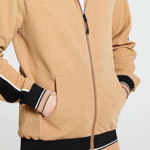 Survêtement pour hommes à bas prix, design personnalisé, nouveauté, survêtement pour hommes au meilleur design, fabriqué au Pakistan par OSTROWEARS ENTERPRISES - Product Image 3